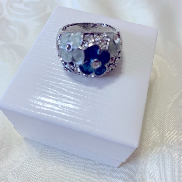 ENGRAVED STONES RING.. Silver Color , size: 6.5 - Picture 3 of 5